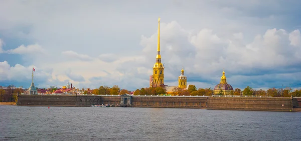 Panorama of the Peter and Paul Fortress — Stock Photo, Image