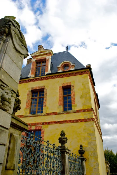 Part of the French castle of Fontainebleau — Stock Photo, Image