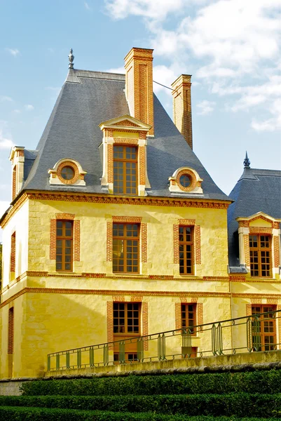 フランスのフォンテーヌ ブローの城の一部 — ストック写真