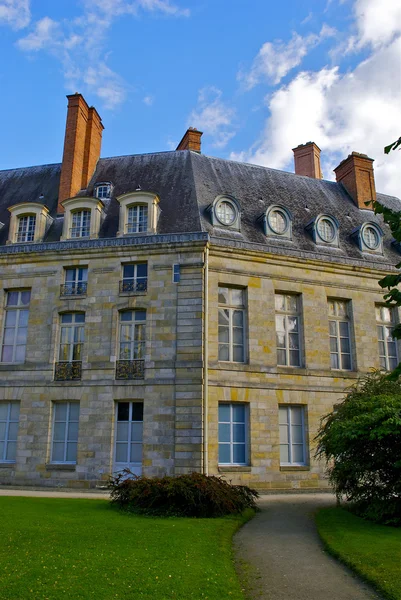 Natureza e arquitetura do Fontainebleau, Castelo Francês — Fotografia de Stock