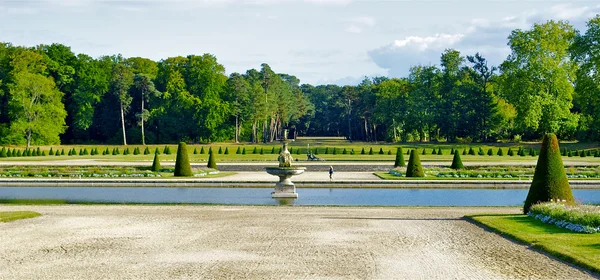 Campos cerca del Castillo Fontainebleau, Francia, a 50 km de París — Foto de Stock