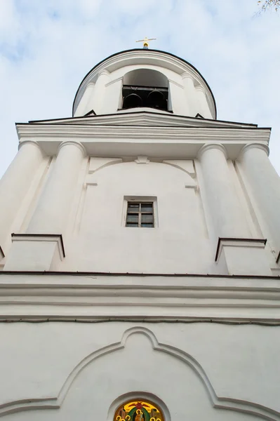 Mosteiro Sviatogorskiy, Rússia, onde o escritor Alexandre Pushkin é enterrado — Fotografia de Stock