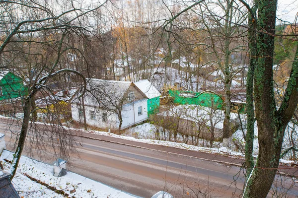 Vista da pequena cidade russa Sviatogorskiy — Fotografia de Stock