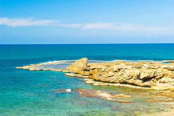 Caesarea maritima, medeterranian havet, israel — Stockfoto