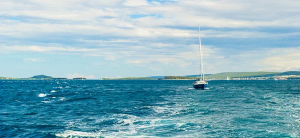 Адриатическое море, Хорватия, побережье Хорватии, Европа — стоковое фото