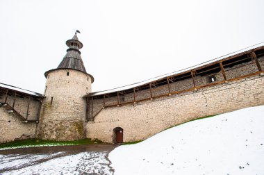 pskov kasabasında Rusya kremlin duvarları muhteşem görünümü