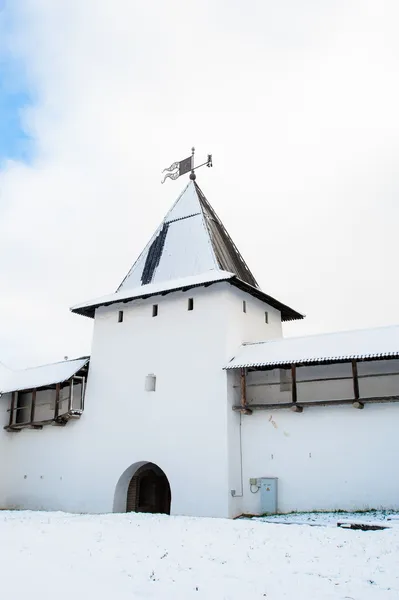 Entrada no Kremlin de Pskov — Fotografia de Stock