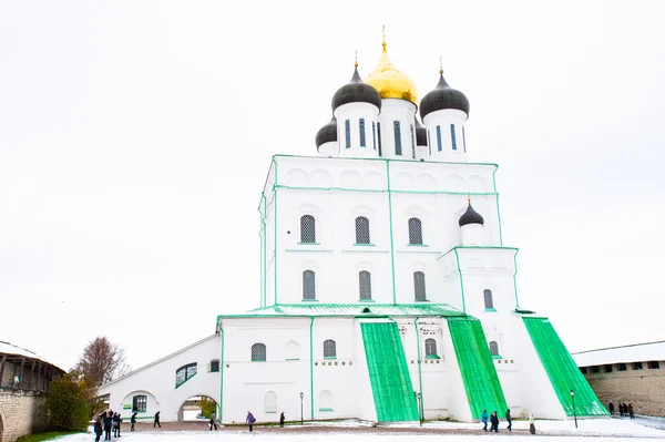 Псковская православная церковь, Россия, зима — стоковое фото
