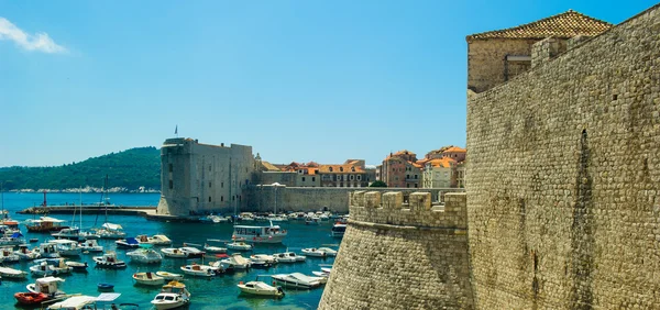 Der alte hafen in dubrovnik — Stockfoto