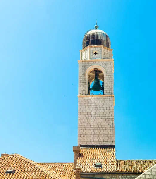 Stradun dubrovnik, Hırvatistan, cadde üzerinde çan kulesi — Stok fotoğraf