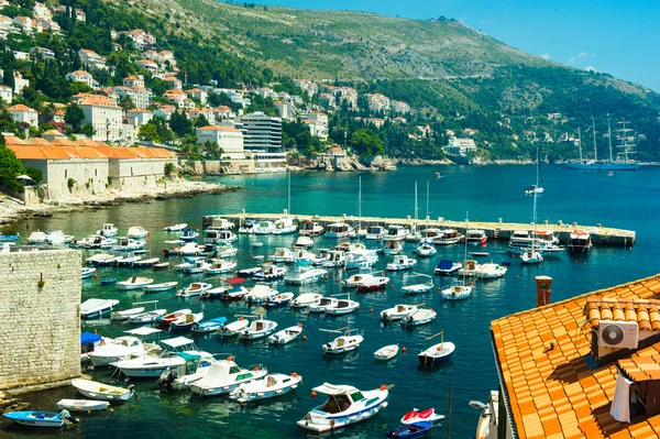 Der alte hafen in dubrovnik — Stockfoto