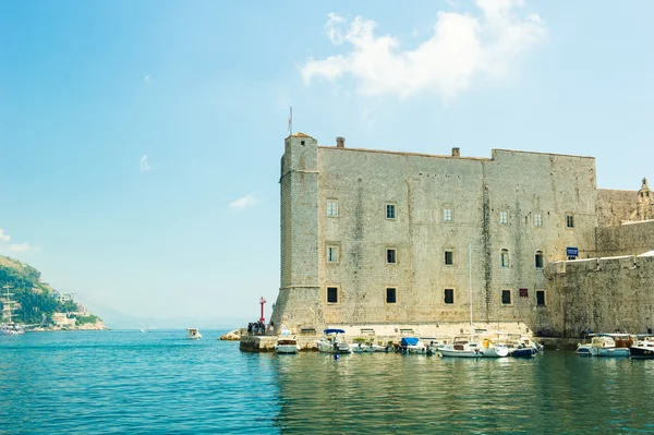 Den gamla hamnen i dubrovnik — Stockfoto