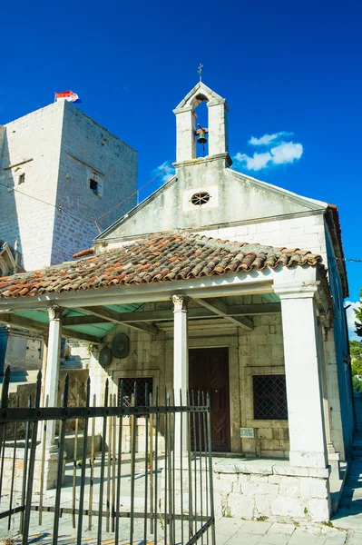 Croacia. Pequeña iglesia de Dubrovnik — Foto de Stock