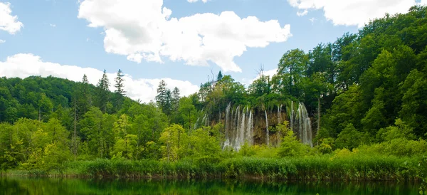 Panoramic view of the waterfall of Croatia — Stock Photo, Image