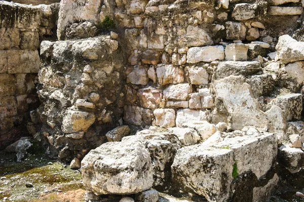 Ruïnes in de buurt van de zuidelijke muur, Jeruzalem, Israël. — Stockfoto