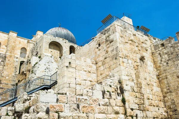 Al-aqsa ("die am weitesten entfernte") Moschee — Stockfoto