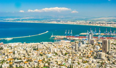 Haifa, İsrail en büyük üçüncü şehri panoramik görünüm
