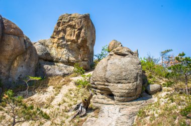 kaya oluşumu ve mount kumgang bir gölde altına