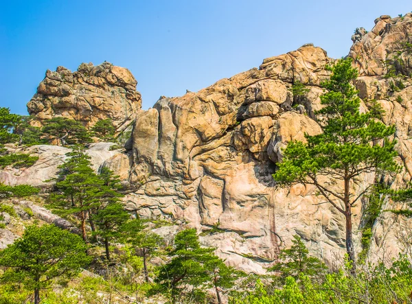 Paisaje de la espectacular vista de la naturaleza de las rocas de — Foto de Stock