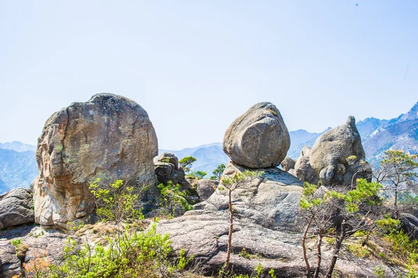 Formace na hoře kumgang v kangwon-do, Severní korea. — Stock fotografie