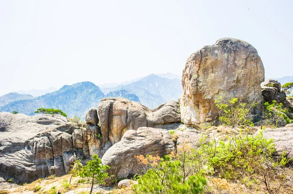 Formaties op de berg kumgang in Kangwŏn-do, Noord-korea. — Stockfoto