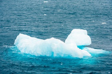 Drygalski fiyort, bir koy