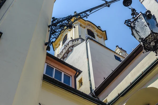 Arkitekturen i bratislava, huvudstaden i Slovakien, som lägger på b — Stockfoto