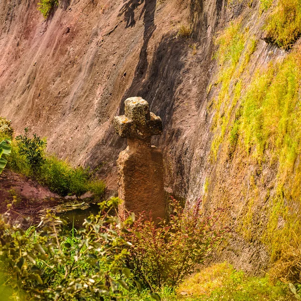 Ефіопія, Лалібела. Розріз церкви Moniolitic скелі — стокове фото