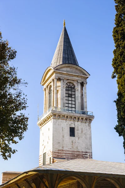 Topkapipalatset, huvudsaklig bostad till de osmanska sultanerna, är — Stockfoto