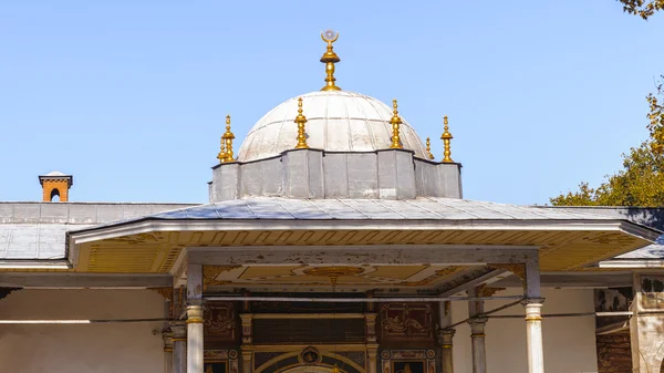 Topkapi-Palast, der Hauptwohnsitz der osmanischen Sultane, ist — Stockfoto