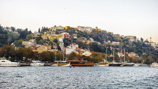 查看从博斯普鲁斯海峡河，伊斯坦布尔，土耳其 — 图库照片