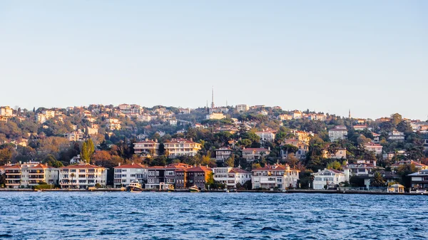 Blick vom Bosporus, Istanbul, Türkei — Stockfoto