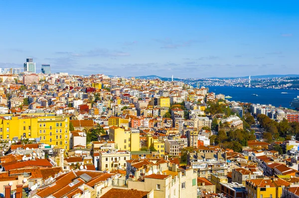 Galata Kulesi, istanbul, Türkiye'den göster — Stok fotoğraf