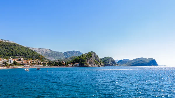 Budva riviera, kust van montenegro — Stockfoto