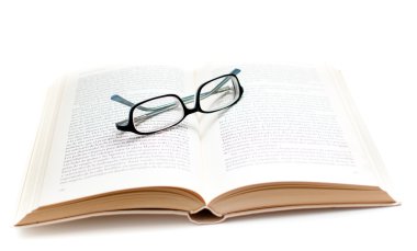 kitap ve gözlük
