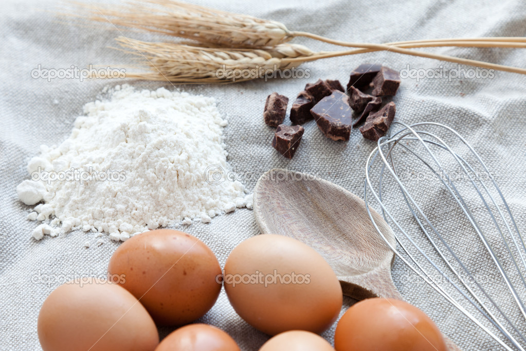 Ingredients to prepare a cake