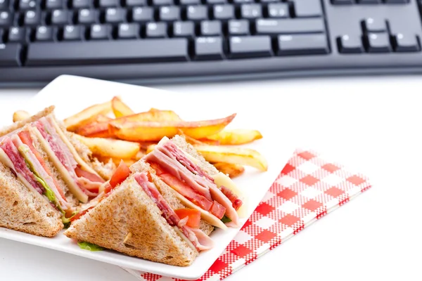 Comer no trabalho — Fotografia de Stock