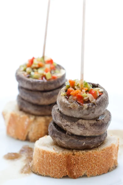 Tapa de champiñón con pimientos —  Fotos de Stock