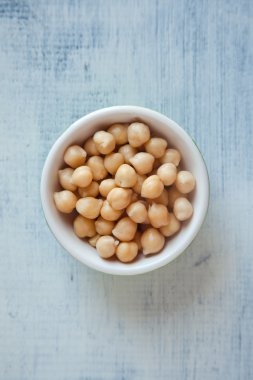 A bowl of chickpeas