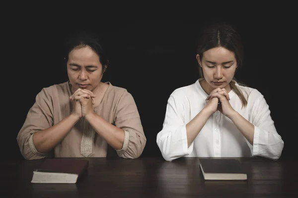 Két Imádkozik Isten Áldásáért Gondolat Hogy Türelemmel Állhatatosan Imádkozzunk Úrhoz — Stock Fotó