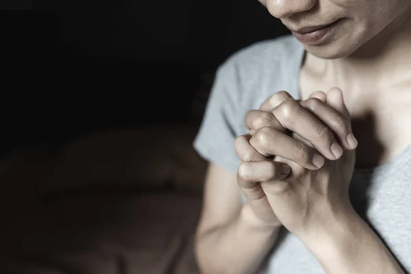 Hand Woman While Praying Christian Religion Casual Woman Praying Her — Stock Fotó