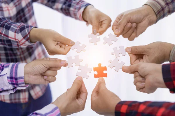 Group Business People Assembling Jigsaw Puzzle Concept Cooperation Teamwork Help — Foto de Stock