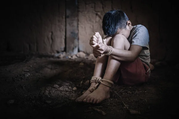Ázsiai Emberkereskedelem Koncepció Kötél Megkötözte Kezét Thai Fiú Elrabolták Emberkereskedelem — Stock Fotó