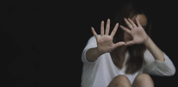 Mulheres Levantando Mão Contra Drogas Parar Violência Contra Mulheres Estupro — Fotografia de Stock