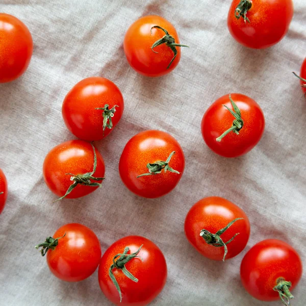 Tomates Rojos Maduros Listos Para Comer Vista Superior Acostado Plano — Foto de Stock