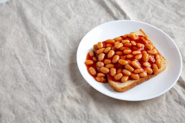 Deliziosi Fagioli Inglesi Sul Pane Tostato Vista Laterale Copia Spazio — Foto Stock