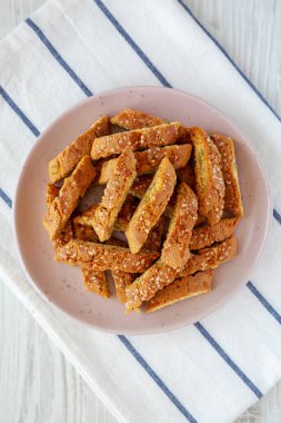 Pistachios ve Citron 'lu ev yapımı İtalyan Cantuccini. Çıtır Pistachio ve Citron Kurabiyeleri.