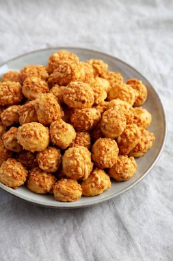 Parmigiano Reggiano 'lu ev yapımı, düşük açılı bisküviler.. 