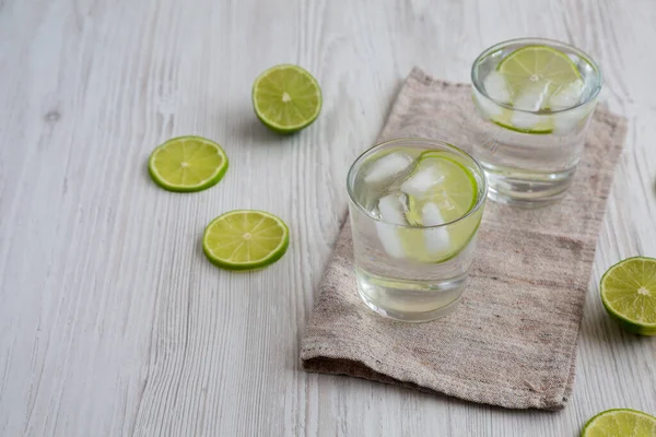 Refreshing Ice Water Lime Ready Drink — Foto de Stock