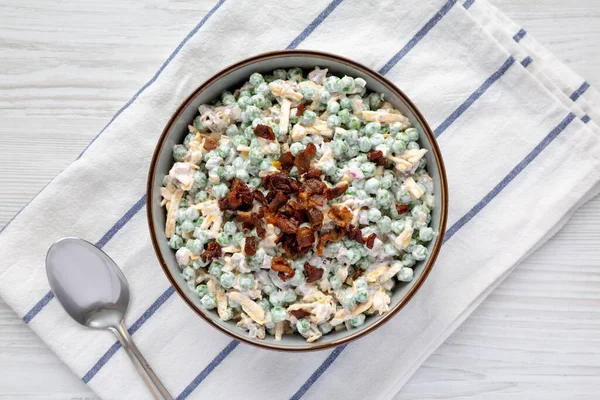 Homemade Creamy Bacon Pea Salad Bowl Top View Flat Lay — Stockfoto